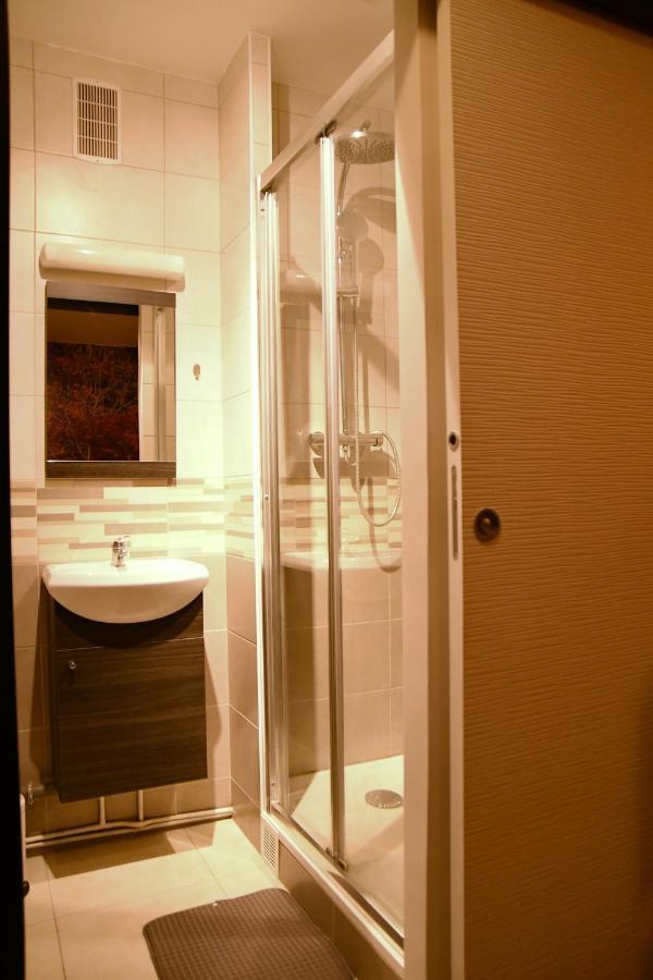 F1 Entier Cosy Style Asiatique Montgeron, Proche Paris Exterior photo